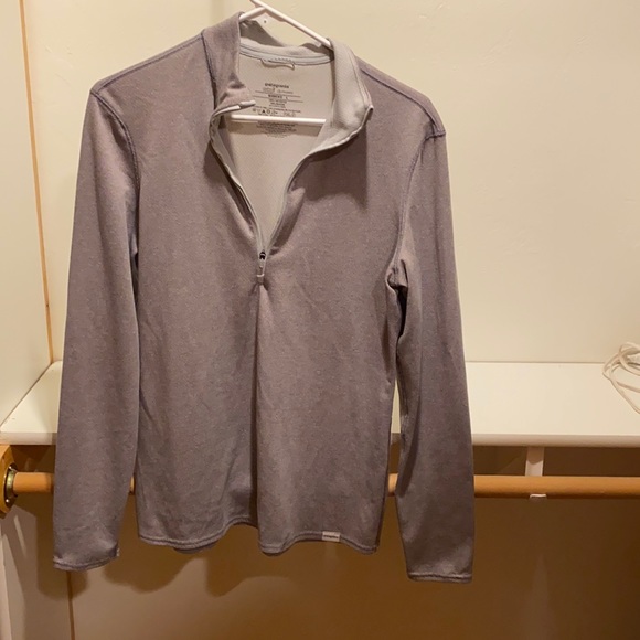 Patagonia Light weight top with zipper collar - Picture 1 of 3